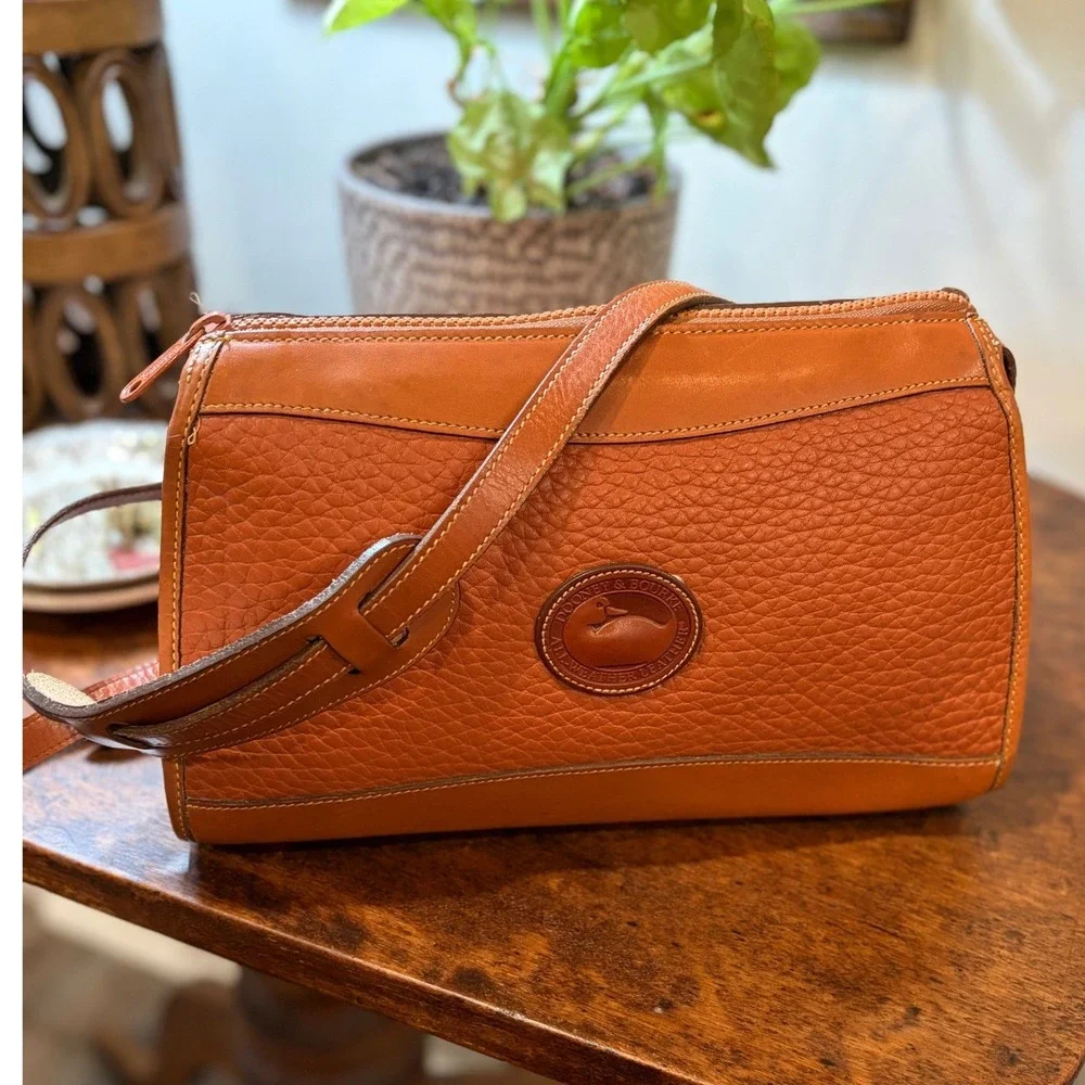 Dooney & Bourke Vintage All Weather Leather Crossbody Bag Tan USA A5147461